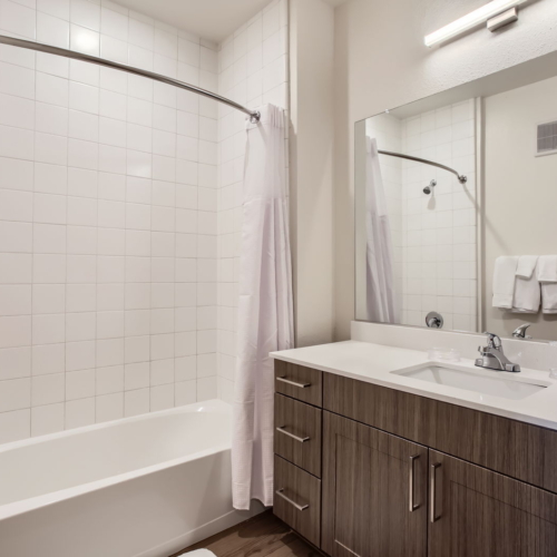The Metropolitan Apartments Bathroom